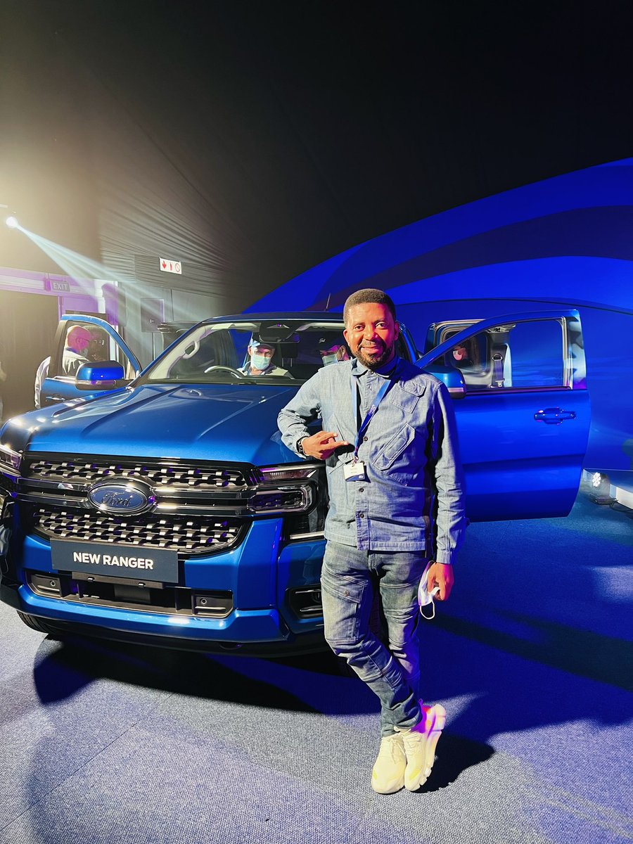 tumisole's tweet photo. It was a lovely afternoon at the @FordSouthAfrica #NextGenRanger #NextGenEverest reveal
Managed to catch up with friends too
@LesangT @Mr_Ndash @IamKumbi @Mashele333 👊🏾 https://t.co/pzn3YqMrCu