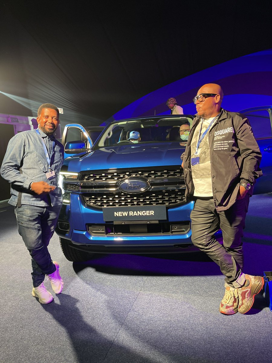 tumisole's tweet photo. It was a lovely afternoon at the @FordSouthAfrica #NextGenRanger #NextGenEverest reveal
Managed to catch up with friends too
@LesangT @Mr_Ndash @IamKumbi @Mashele333 👊🏾 https://t.co/pzn3YqMrCu