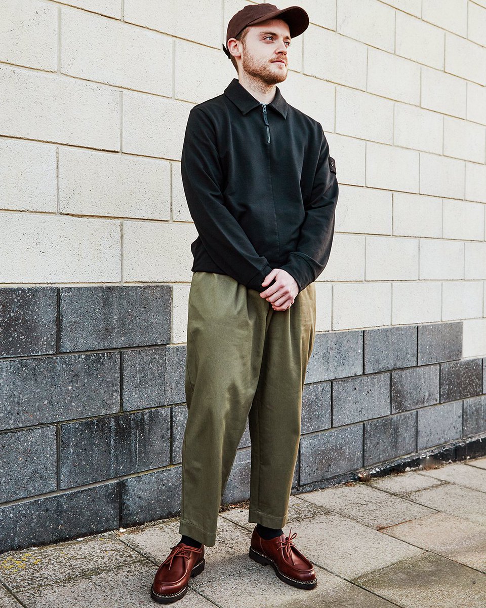 aphrodite1994's tweet photo. Part of the brand's #GhostPiece collection, this new #StoneIsland sweatshirt is a proper sight to behold. Boasting a tonal compass patch, neat half-zip finish and a unique central seam construction, you can bag yours in-store and online: https://t.co/JM7AmEY3NU https://t.co/L7YV1ba8fy