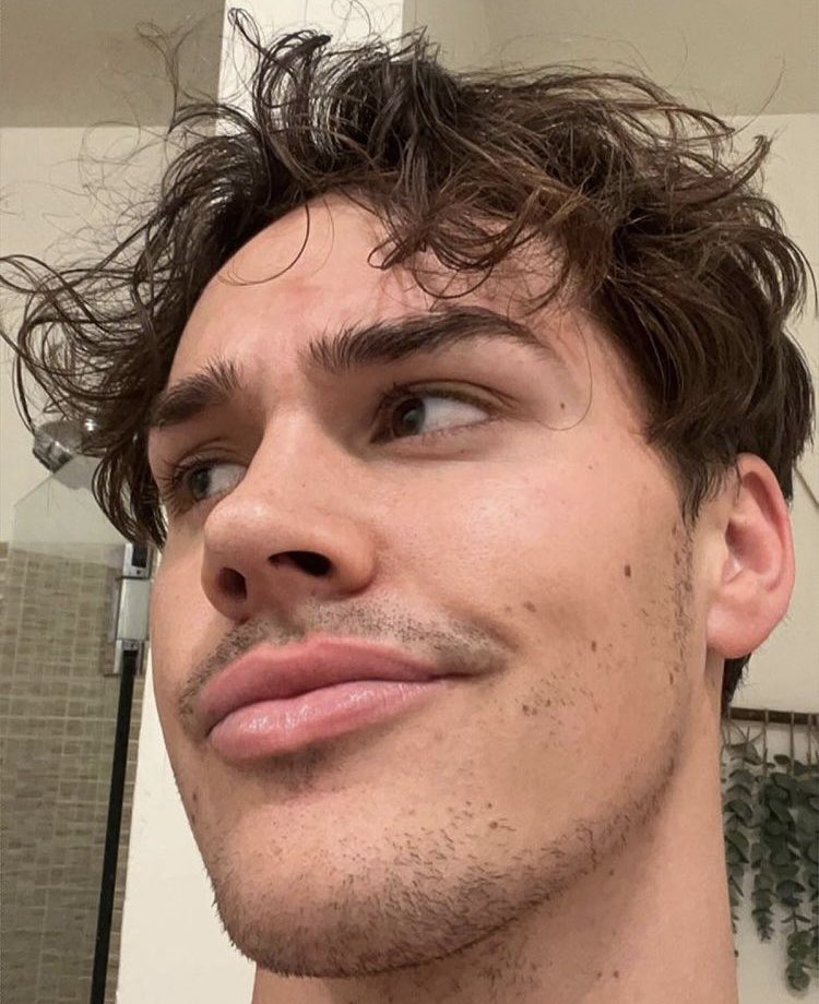 Y’all like the facial hair??