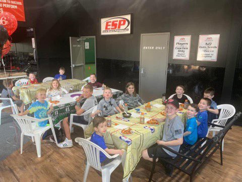 TaddGibby24's tweet photo. Another successful ESP Birthday  party w/lots of future ESP-ers!! Great 2 have @sseider &amp; family in the house! Lots of Fun agility games, soccer, football, hitting cages, relays, etc. Easton (great baseball name🔥) &amp; his friends had an awesome time!! #HeIs6 #ESPTrained @Athletico https://t.co/mk8jHUtroQ