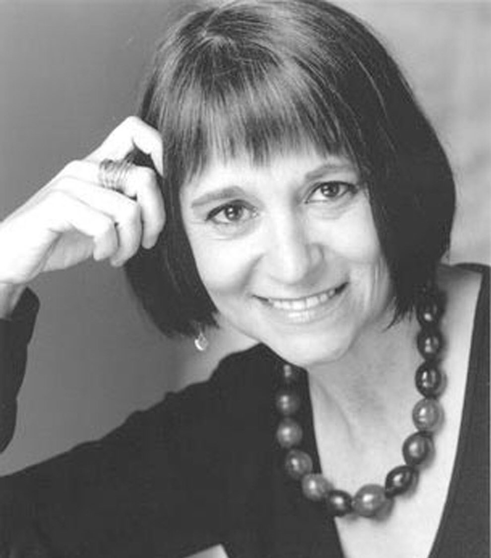 "Doscientos mil coches apretados junto al tuyo". (Como la vida misma- Rosa Montero) #ruvalcabasclass #elcervantinodemchi #apspanish #apspanishlit #literaturaespañola #culturahispana