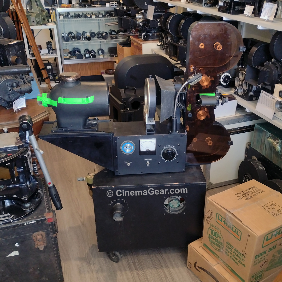 cineeng's tweet image. 1983 has come back for a visit!  bit.ly/36DyQLe #rearprocessprojector #opticalprinter #unitishuttle #mattepainting #stopmotion