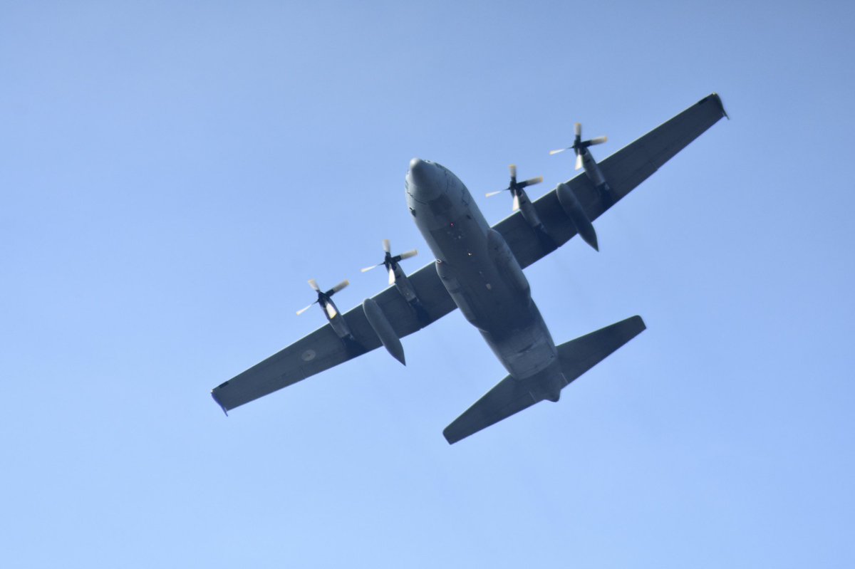 bizjetsofwar's tweet photo. A RNLAF (🇳🇱) C-130 Hercules made a surprise flypast over my house today! 

NAF71 // G-988 // #480C06 https://t.co/Z6AgtO53aD
