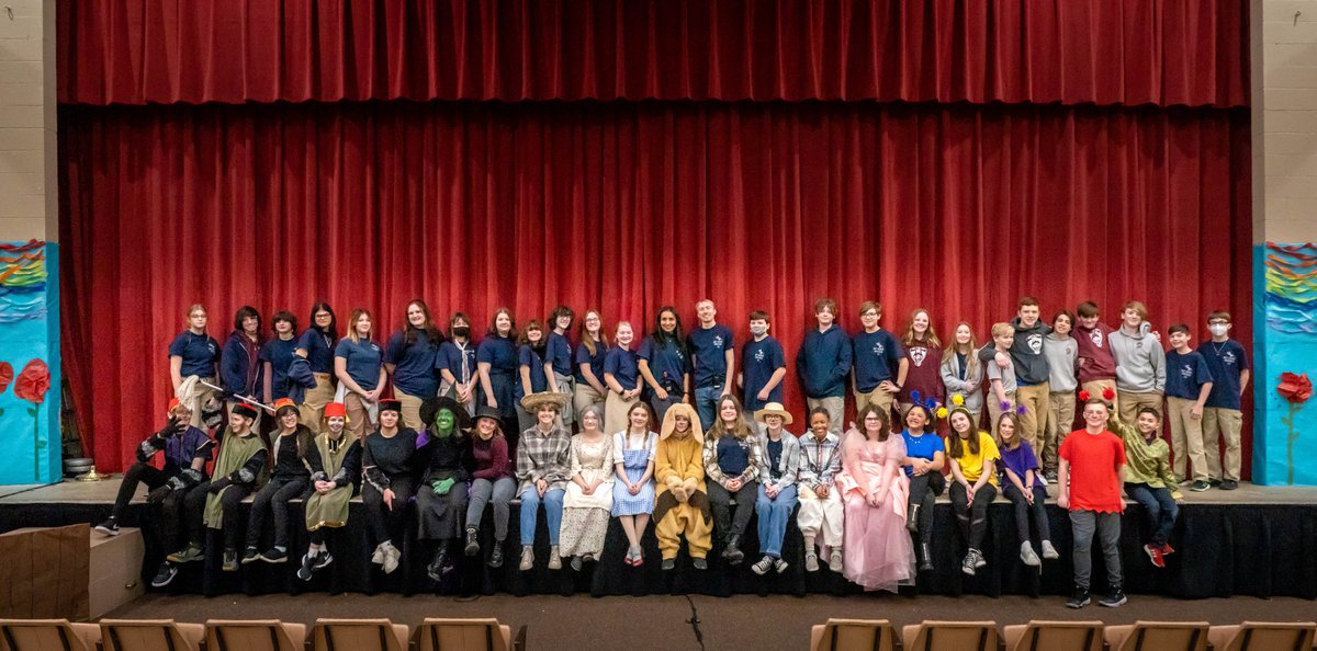 hollyacademymi's tweet image. Spanish Drama did great with their performance of "El Mago de Oz", thank you for daring to be remarkable! A big thank you goes out to all the supporters that worked hard to make this happen.

#characterdefinesus
#CMUcharters
#MIcharterstory
#powerofthepack
#charterschools