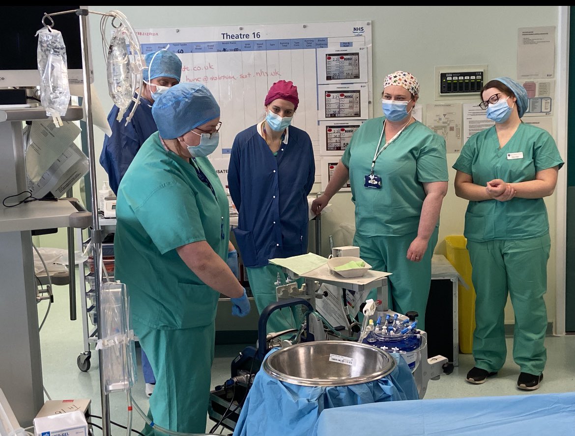 rietheatres's tweet photo. An Organ Retrieval Study session for all our students in the RIE theatre corridor 🙌🏽 Taking them through the entire process with some exciting hands on teaching with the help of our manikin 😇 Thank you @Hunt11Fiona &amp; team for running the session ☺️ @NHS_Education @NHS_Lothian https://t.co/huFFzmR6Fa