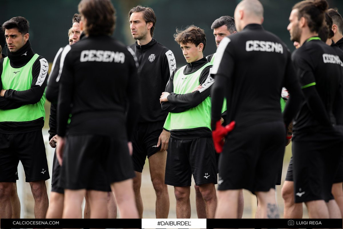 calciocesenafc's tweet photo. π§ Bianconeri al lavoro verso la #Fermana: al centro Rognoni tornano in gruppo #Caturano, #Brambilla e #Lepri
π Il report di oggi β‘οΈ https://t.co/Oh7KBbJrRn
#FrmCes #SerieC #Giornata34 https://t.co/pWiPki6lQt