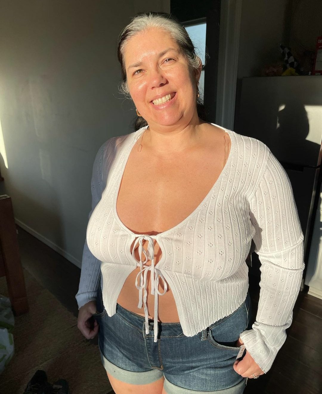 1 pic. Shoutout to the sexy older Texas women on here, including @TrishDanny3 @DDD_Angie and @SmokinHotTX #texaswomen #olderwomen https://t.co/rKZ6m9QKvG