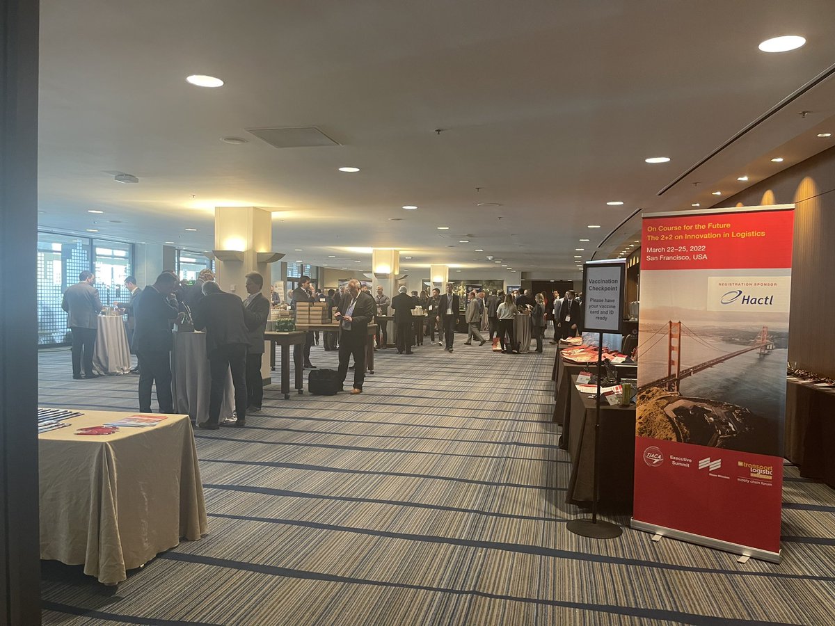 VICMODEL's tweet photo. Displaying our plane models in San Francisco transport logistic supply chain forum March 22-23,2022😎 https://t.co/uMuvNppL2M