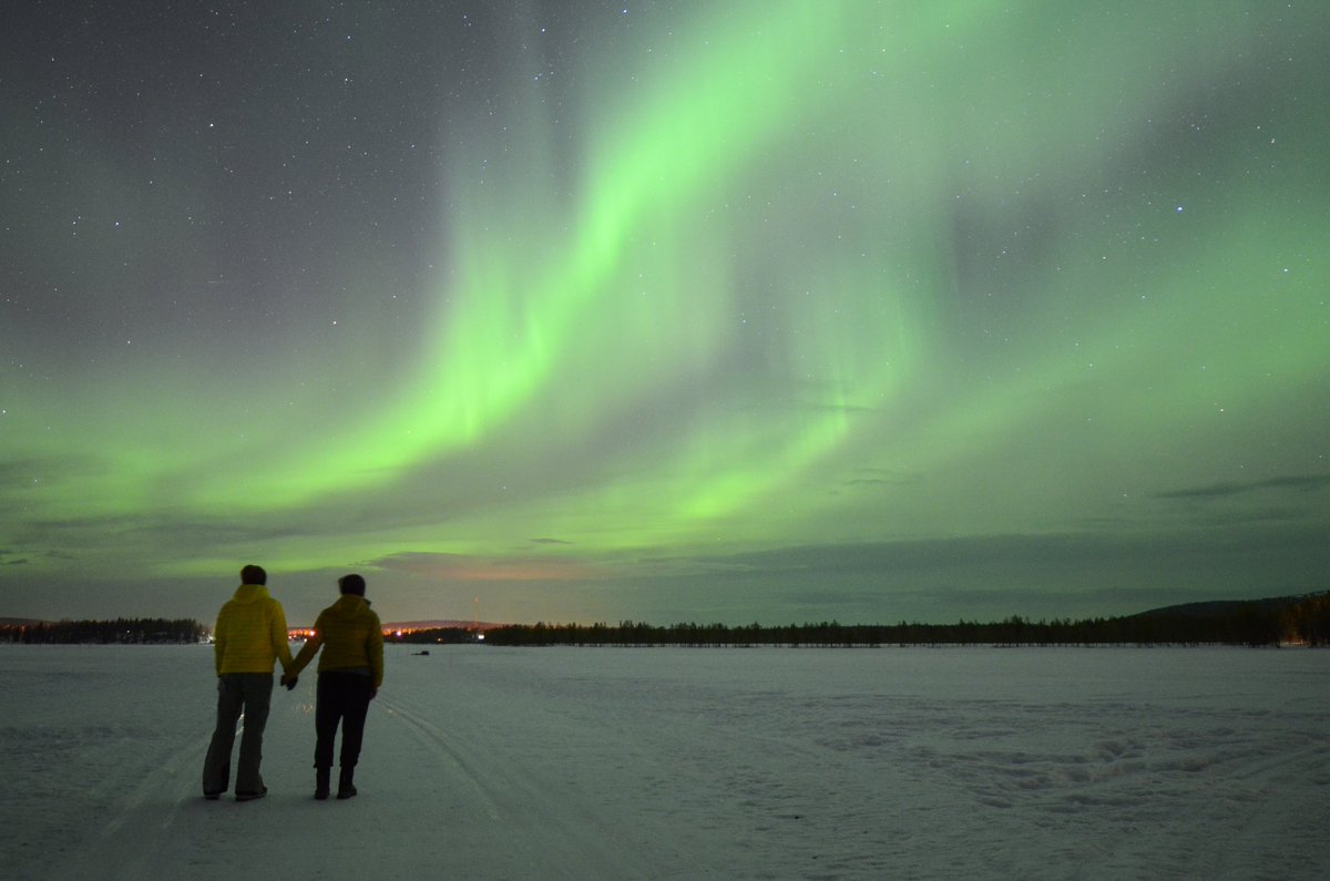 All you need is love &amp; bit of green lights in the sky. #northernlights #Lapland #Ylläs #Lappi