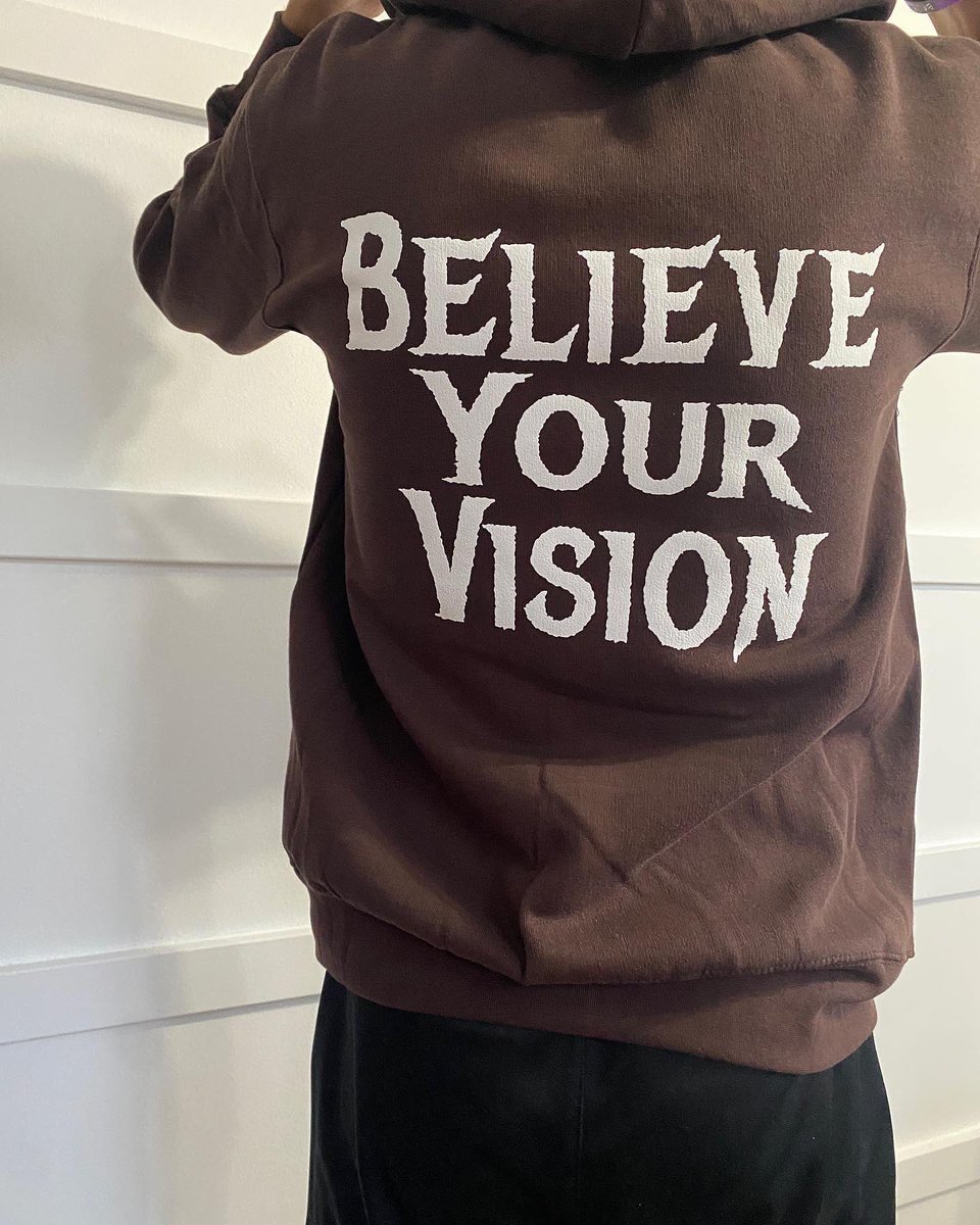 Visionary_15's tweet photo. Giving one of these away 🤎

RT and Drop your size to join https://t.co/HXI4vLc5an