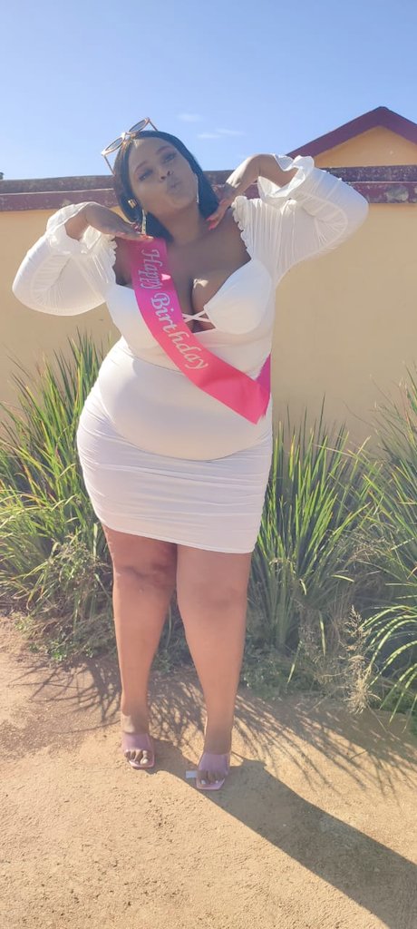 MatjilaNaledi's tweet photo. March Queen 👑🥰 https://t.co/vWxBD99H0l
