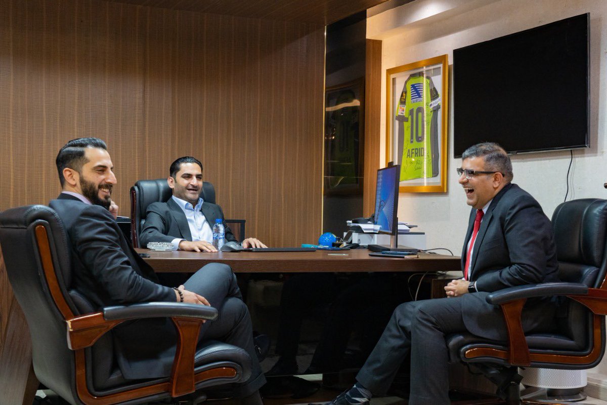 SunnyKarsaz's tweet photo. Interact. Laugh. Succeed. 

We had a very interactive and resourceful meeting with Mr. Dhiraj Chhabra, Head of Sales Emaar Properties Dubai.

I wish you all the best for this role and looking forward to take the Emaar &amp; Aeon &amp; Trisl alliance to new heights!! https://t.co/h8IapPiuZC