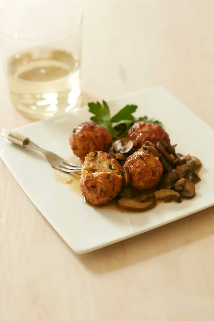 All the great flavor of Chicken Marsala wrapped up in a meatball! buff.ly/2RCA2U1