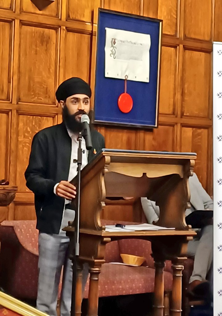 BfdForEveryone's tweet photo. Fantastic, honest and insightful speeches from Graduates of our #FutureWays leadership programme tonight. With young leaders like these #Bradford's future is in extremely safe hands! 👏🏼🏅
Thanks to @sofiaempowering and team for delivery such a successful & life-changing project. https://t.co/7SEE5mcf0W