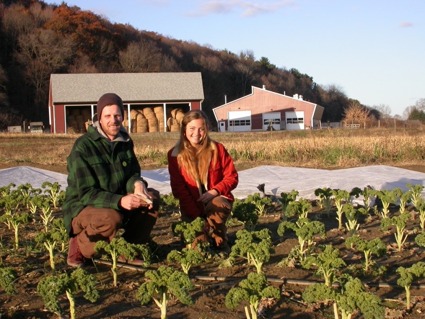 CNS_UMass's tweet photo. The UMass #StudentFarm began in 2007 as a quarter acre of land w/ just 2 crops. The farm has grown to 20+ acres of certified organic land &amp; collaborates w/ UMass Dining Services, Big Y, &amp; other organizations. #NationalAgricultureDay @Stockbridge_Sch https://t.co/k75CWzIu51 https://t.co/GftmwdlKTJ