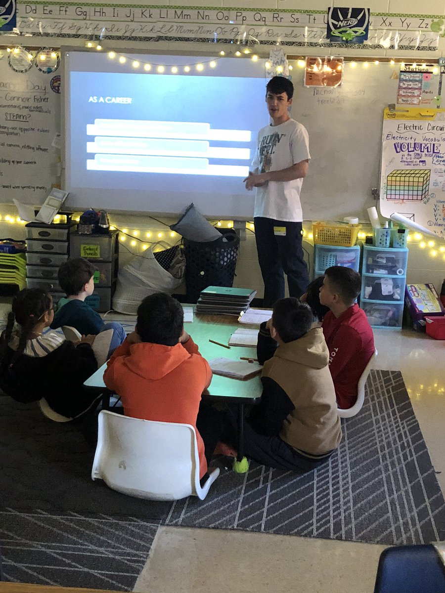 MsClark_5th's tweet photo. Successful Career Day at Oak Grove! 🥼🎥👩🏽‍⚕️🎻 https://t.co/SQ1THkhNlg