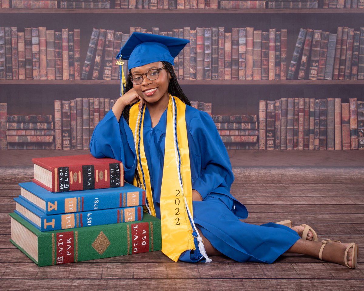 omarslavndrwife's tweet image. #YASSSSS 👩🏾‍🎓👩🏾‍🎓👩🏾‍🎓