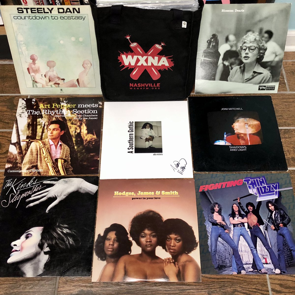thedoyledavis's tweet photo. Groovin’, rockin’ & swingin’ are the themes today on #groovypotential Coming your way today, only on #WXNA! 101.5 FM in the Music City, https://t.co/fPwWbaeor3 everywhere. #peoplepoweredradio 📻 https://t.co/QA1hY3NDOI