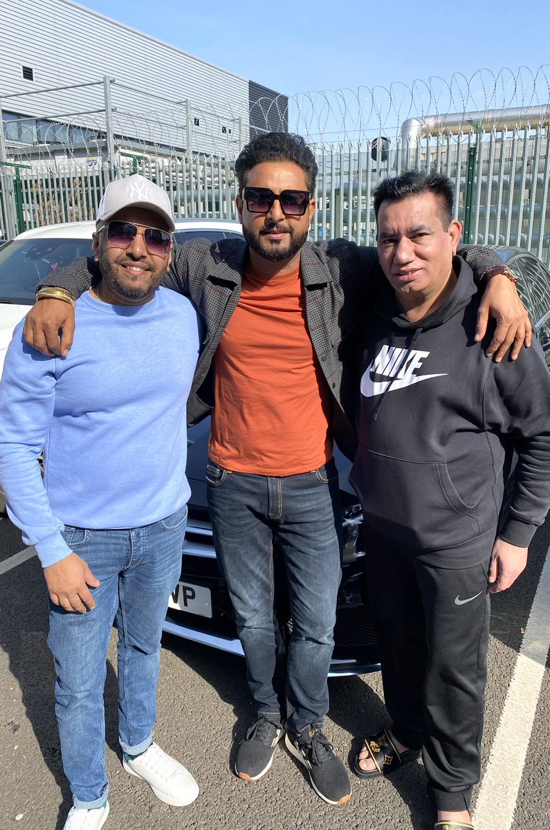 <a href="/1geetazaildar/">Geeta Zaildar</a> great bumping into Geeta veer on the set of honeymoon !!!