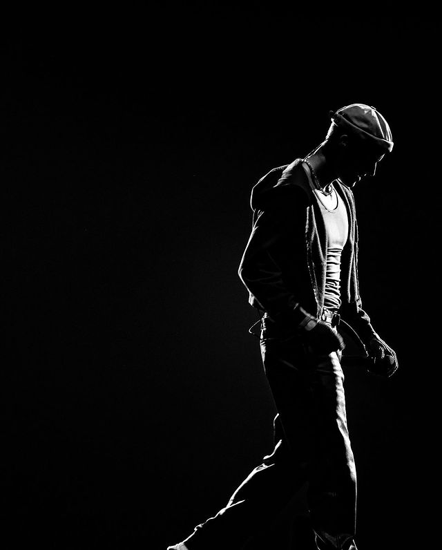 justinhailey94's tweet photo. #JUSTICETOUR 
#JBFOREVER https://t.co/DTg1JLiaFQ