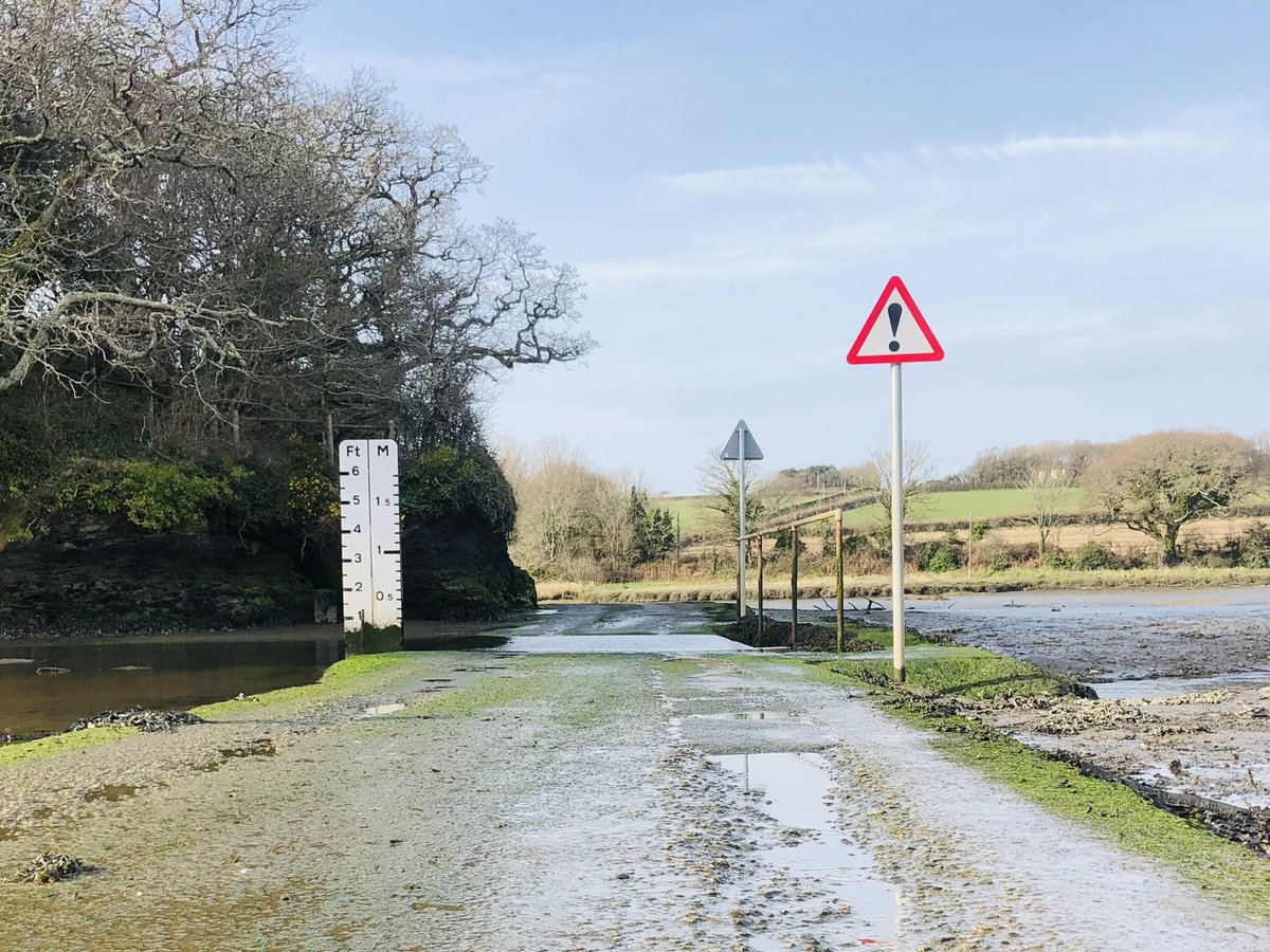 On a rare outing to east Cornwall - beautiful in different ways to my usual patch. Near the border! @ILoveCornwallUK @gosia_bal @CornishRambling @MikeHCoastalFP @visitplymouth @Kim83539559 @GlavindStrachan @tamarcrossing @whitsandbayfort @TregantleBeach @mt_edgcumbe