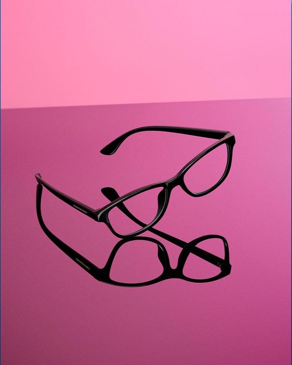 GrupoVisum's tweet photo. Eleva tu estilo con la colección #Axeyewear
#armaniexchange #Visum #eyewear #lentesdevista https://t.co/ocQToNSN5p