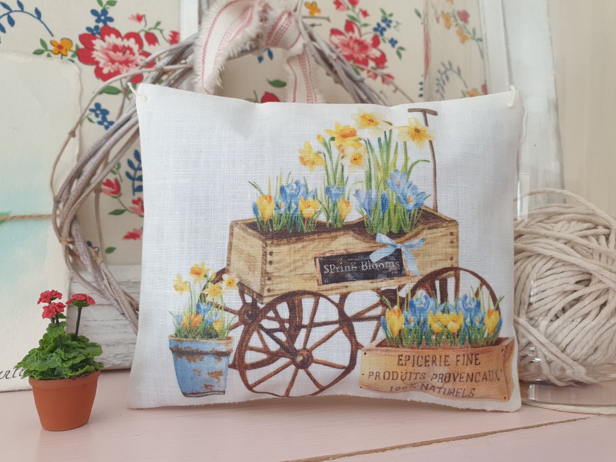 SarahBenning2's tweet photo. Here's another new Spring floral pillow available in my Etsy shop #womaninbizhour Probably my new favourite! #springmakes
πΌπΌπΌπΌπΌπΌπΌπΌπΌπΌπΌπΌ
https://t.co/bWRH0rBm00 https://t.co/P4dAeTDW64