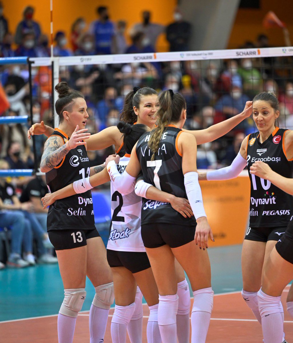 CEV Kupası’nda şampiyon olan <a href="/EczacibasiSK/">Eczacıbaşı Spor Kulübü</a> Dynavit Kadın Voleybol Takımı’nı gönülden tebrik ederim, kadınlar tüm alanlardaki başarılarıyla hepimize ilham oluyor.