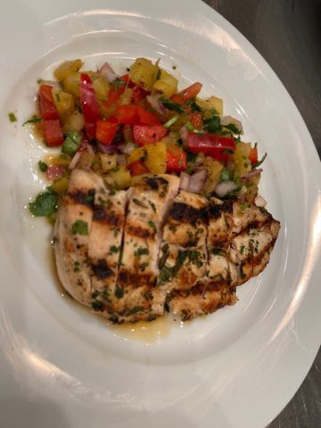 LosAngelesHTA's tweet image. Our HTA Prep Cook students are rocking it! They just were: Sautéing and Grilling / Chicken Breasts &amp;amp; Pork Tenderloin; Blanching Potatoes and Vegetables; Potato Salad #culinaryarts #prepcooks #HTA