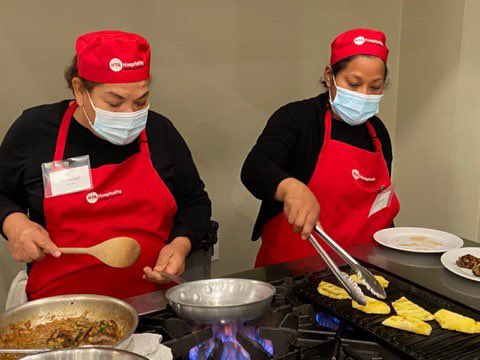 LosAngelesHTA's tweet image. Our HTA Prep Cook students are rocking it! They just were: Sautéing and Grilling / Chicken Breasts &amp;amp; Pork Tenderloin; Blanching Potatoes and Vegetables; Potato Salad #culinaryarts #prepcooks #HTA