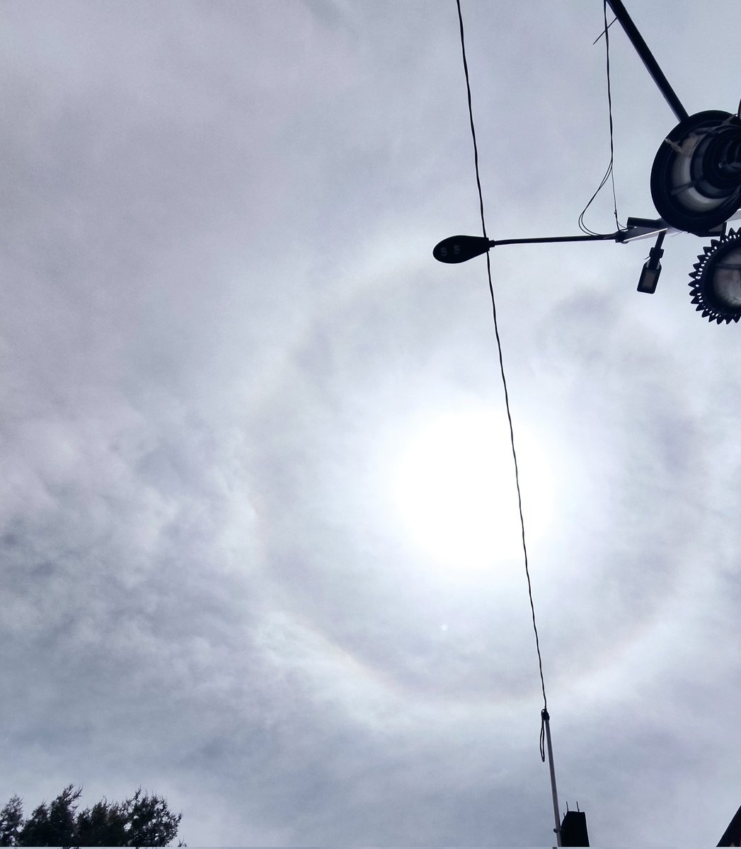 Edmavaso's tweet photo. @SkyAlertMx 😱 https://t.co/xIIMWRJ5f8