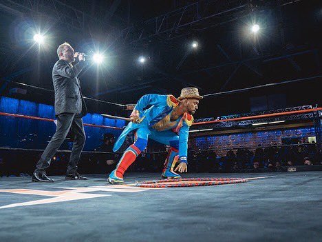 RingmasterMidas's tweet photo. Cross the line 🎪 https://t.co/qx6Zkx7gts