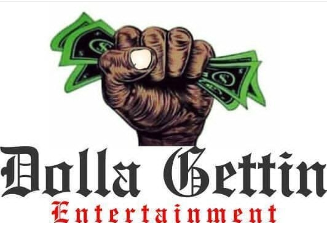 DGE_Dolla's tweet photo. Go to https://t.co/wYvhoesdgw for all your fresh urban gear https://t.co/dSMUCbadFO
