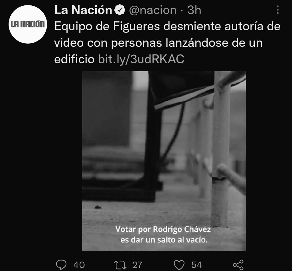 RosCasSol's tweet photo. Mientras tanto, en @nacion y @CrObservador: 

"Ya tenemos el "nO fUImoS noSoTros" del equipo de @figuerescr. Saquemos el titular."

"Mae, ¿y las máximas de 'Dudar de las fuentes', 'Triangular' y 'Vigilar el balance'?"

"Mae, como dijo Dorita, #ValeP. Saquémoslo así, porque urge." https://t.co/9qiV1EDCVo