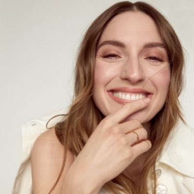 María Valverde tweet media