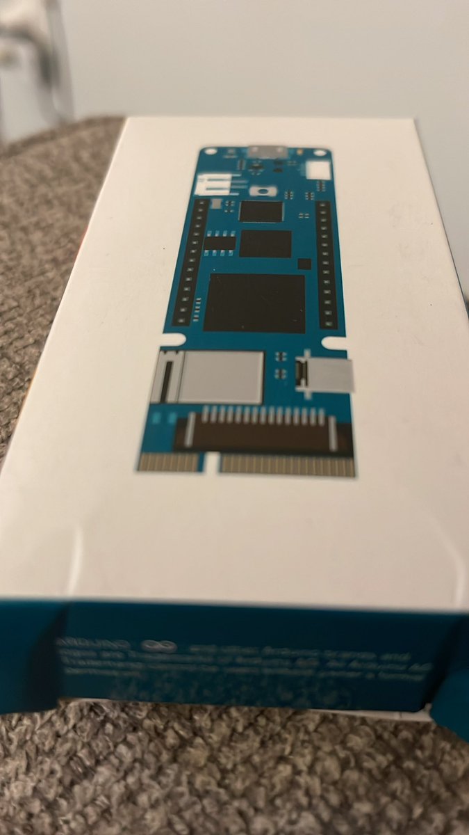 Johnfreedom90's tweet image. It’s here and it’s so beautiful 🥲 #ArduinoVidor4000 @arduino