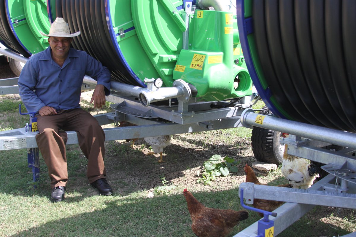 WFP_Cuba's tweet photo. #diamundialdelagua 💦
Desde #PMACuba trabajamos para apoyar con:
-Uso óptimo del agua💧 (sistemas de riego más eficientes)
-Mantener su disponibilidad (cosecha de agua, creación de reservorios)
-Fortalecer vigilancia del régimen de lluvias
-Gestionar vulnerabilidades asociadas https://t.co/7kJqtCfzM5