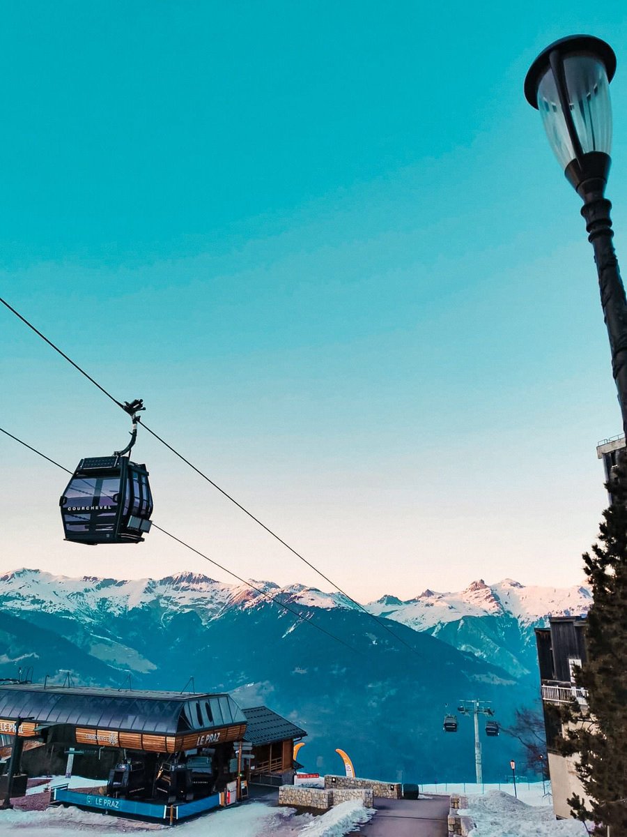 109 Network tweet media