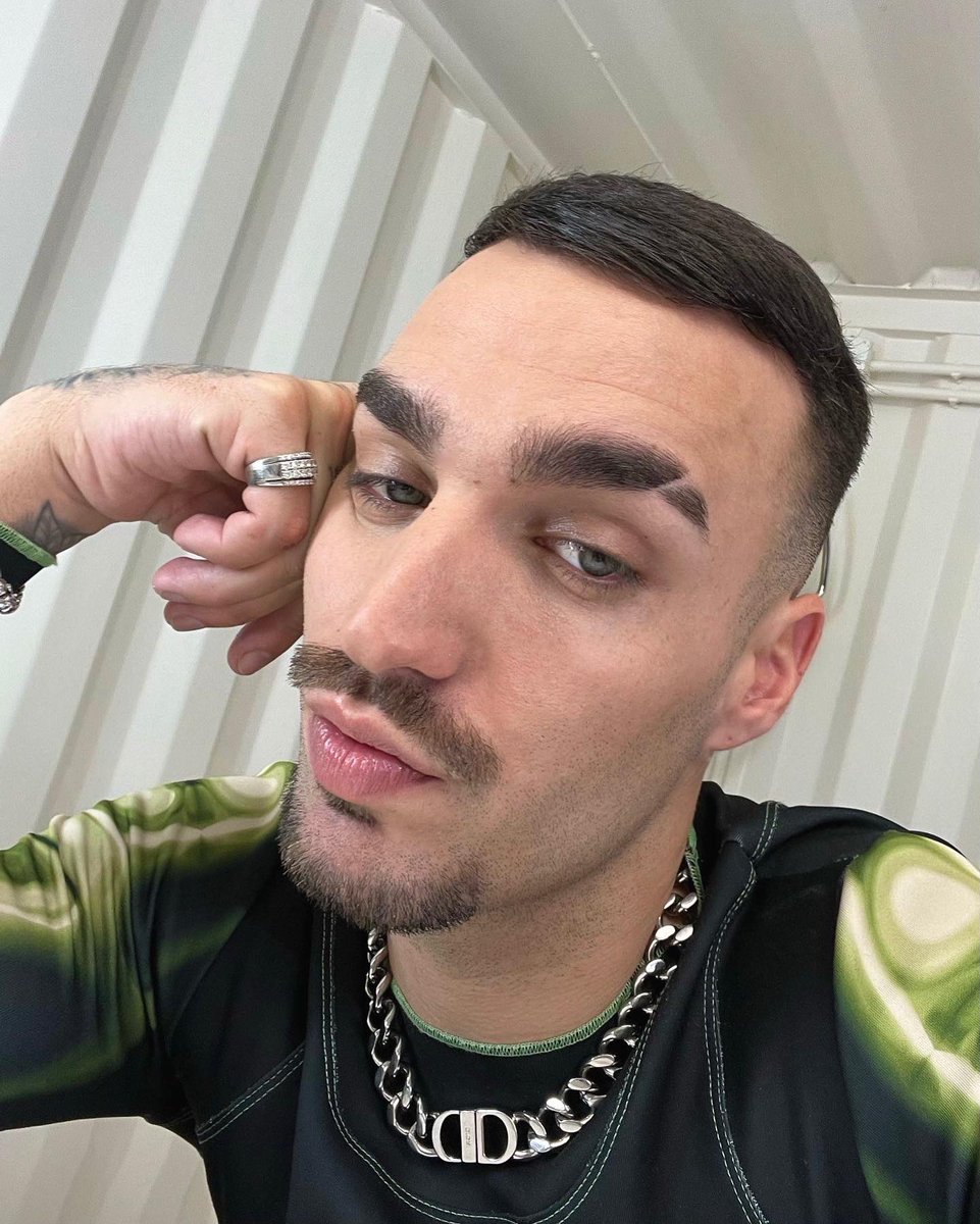skinnyflakk's tweet photo. 3 dias pa la mixxxxtape y 1 pa empezar tour latino 2022 pinta bonitooo🐍🐍🐍🐍🐍🐍🐍 SMILEEEEE :)))))) https://t.co/at17wVzTBp