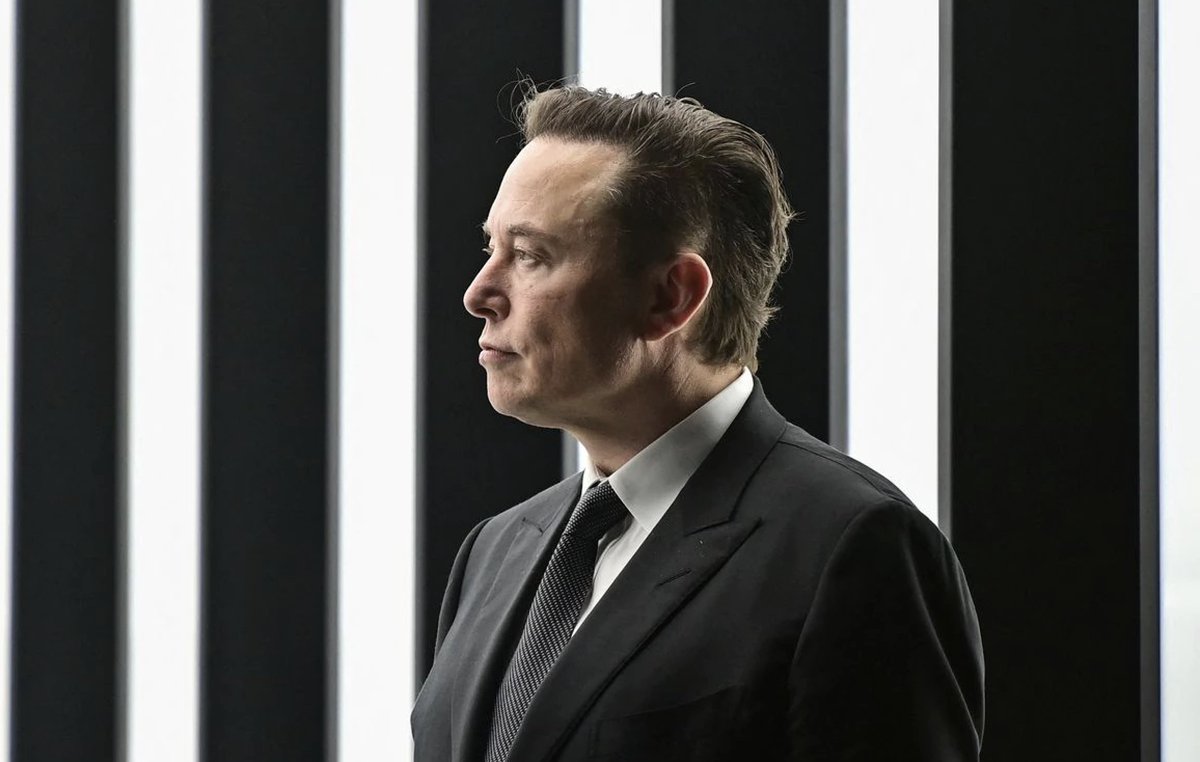 DillonLoomis's tweet photo. "At Tesla, we really try to do the right thing, you know. We want to be a company you can believe in with your heart and soul. In order to do that, we must be the company that does the right thing."

- Elon at the Berlin Delivery Event

💚⚡️ https://t.co/lMV6rNsd8z