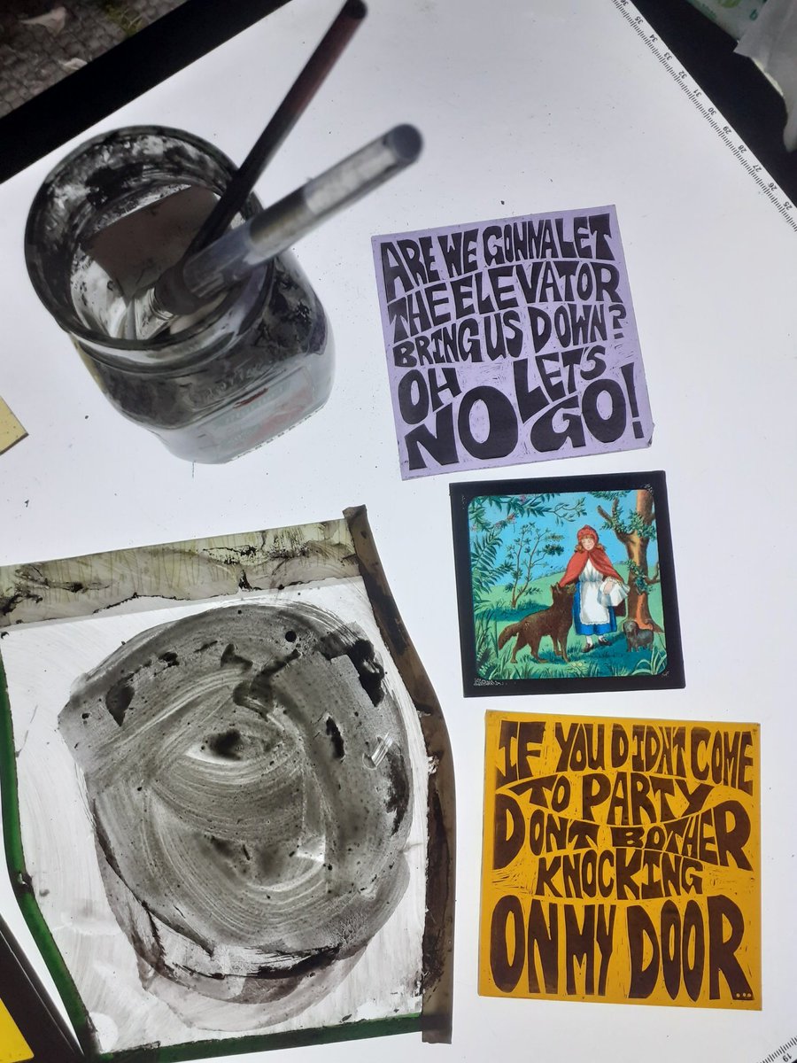 Stealthfattie's tweet image. #stainedglassart #prince #magiclanternslides