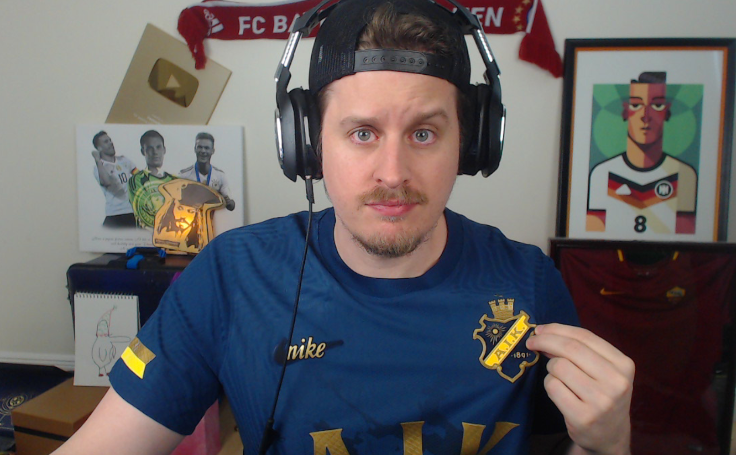 ZwebackHD's tweet photo. Public Service Announcement 🚨
AIK back at it again with another banger of a kit.
Three reasons the Royal Edition AIK kit is a W.
1. Has a map of Stockholm on it.
2. Available in FIFA as an SBC.
3. Swedish. 🇸🇪 #AIKRoyalEdition https://t.co/z1u4FmQUjI