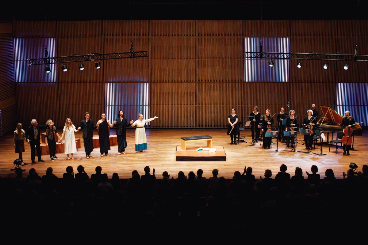 IJSalon's tweet photo. Wat was het een ontroerende middag zaterdag in het Muziekgebouw.
Theodora van Händel met prachtige solisten en topmusici!
Een IJ-Salon om niet snel te vergeten!
#ijsalon #muziekgebouw #theodora https://t.co/iJv8eyyA1U