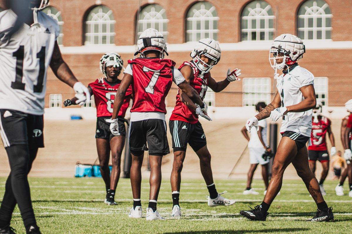 Troy Trojans Football 8x⚔️ tweet media