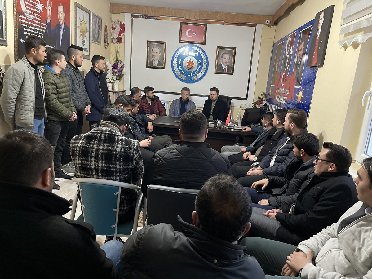 AKHACIBEKTS's tweet photo. Ak Parti Hacıbektaş Teşkilatı olarak 
ilçe Gençlik Kolları Başkanı olarak ataması yapılan Yasin Yılmaz Başkanımıza ve yönetimine yeni görevinde başarılar diliyoruz.
@kemikkiranali @kulmustafa77_ac @yucelmenekse50 @erkankandemir @MedetAy50 @EmrahDe50 @HalukKoybasii @AyseBilgic50 https://t.co/TeKGNl8Bsf