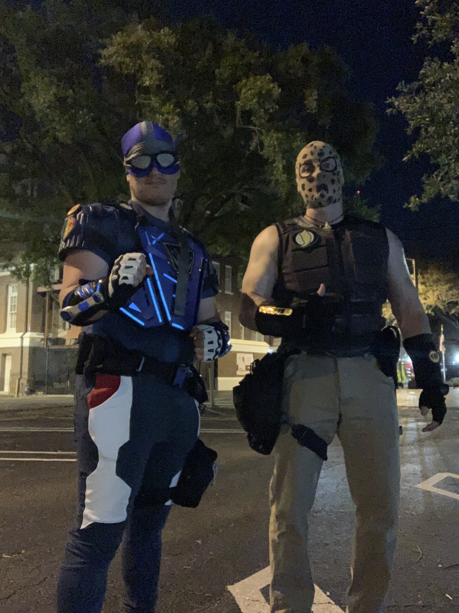 BCGStPete's tweet photo. This past Friday, 3/18, @impact_rlsh and #Jaguar patrolled #downtownstpete. It was a busy night out, and there were many good interactions with the public, unhoused individuals were given care packs, and the citizens were kept safe!

#BCG #bangarang #stpetesuperheroes https://t.co/GPT1lojNs4