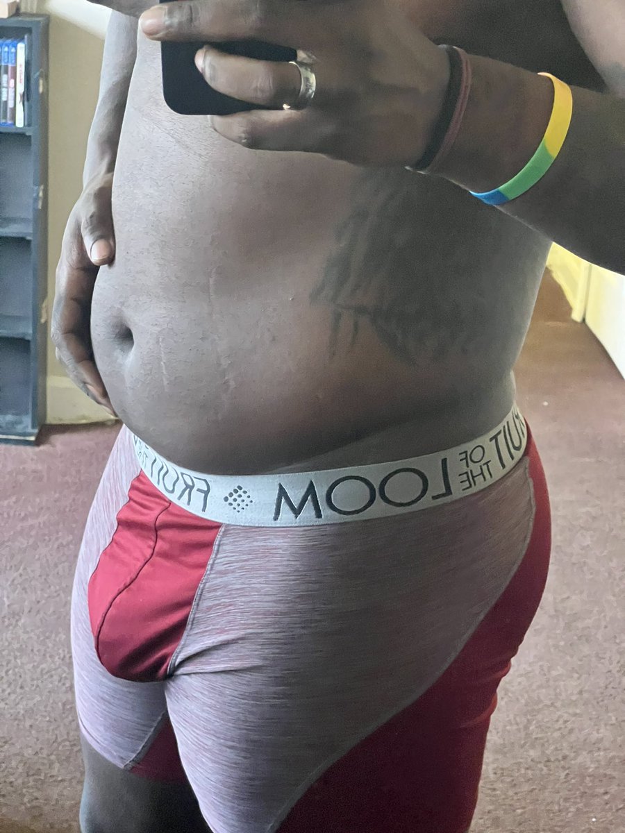 #tummyTUESDAY, yeah? 😬😏