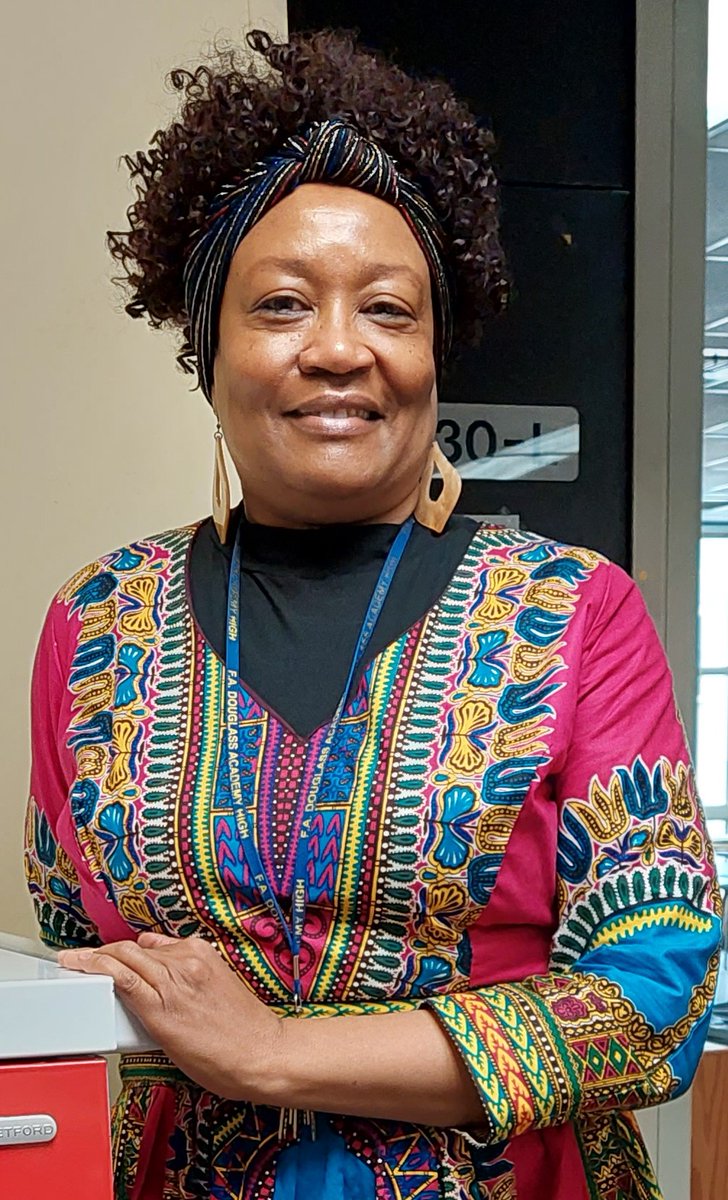 Frederick Douglass HS (@hsdouglass) on Twitter photo CELEBRATING OUR COUNSELOR MS. JACQUELYN DUNN! "To the Douglass Academy High School Tigers Be bold, be courageous, be the best person you can be! There is no script, write your own story. Wherever you go in life, go with all your heart!"- Ms. Dunn
<a href="/ChiPubSchools/">CPS - Chicago Public Schools</a> <a href="/AustinWeeklyChi/">Austin Weekly News</a> CELEBRATING OUR COUNSELOR MS. JACQUELYN DUNN! "To the Douglass Academy High School Tigers Be bold, be courageous, be the best person you can be! There is no script, write your own story. Wherever you go in life, go with all your heart!"- Ms. Dunn
<a href="/ChiPubSchools/">CPS - Chicago Public Schools</a> <a href="/AustinWeeklyChi/">Austin Weekly News</a>
