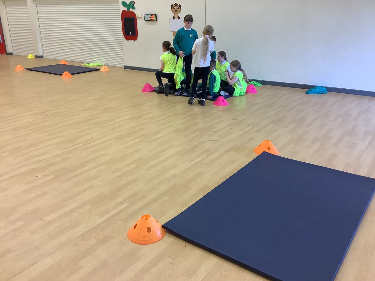 Hareside Primary School tweet media